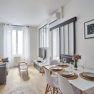 Center Of By Prestige Parigi