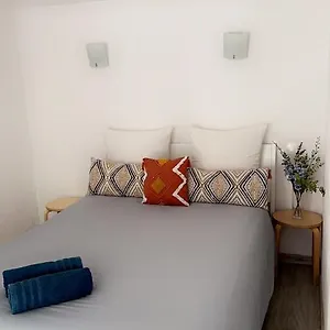 https://la-lavande-arles.fr-provencehotel.com