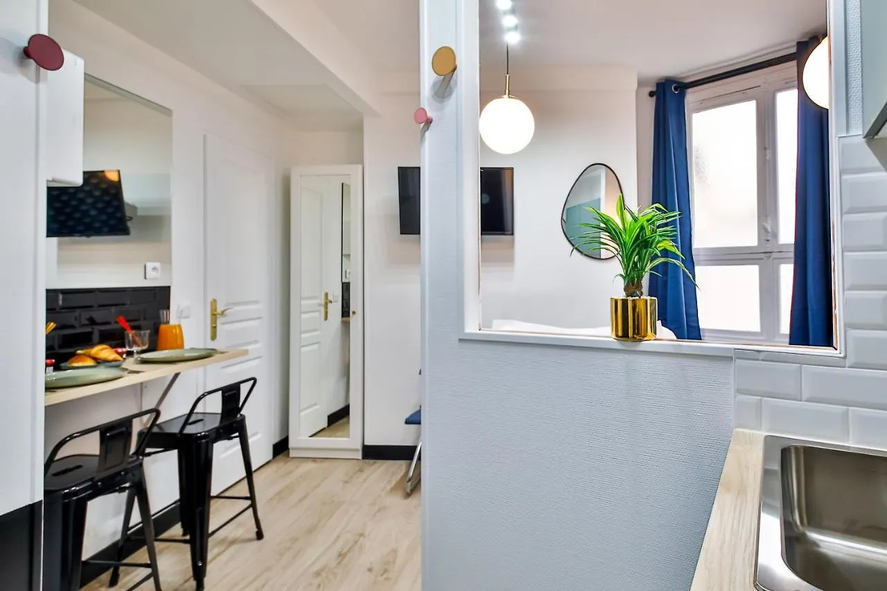 Ws Tour Eiffel - Laos Apartment Paris France